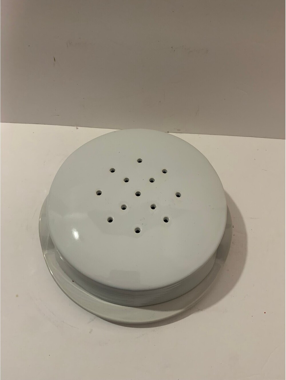 Crate & Barrel Brie Cheese Baker/Dish Ventilation